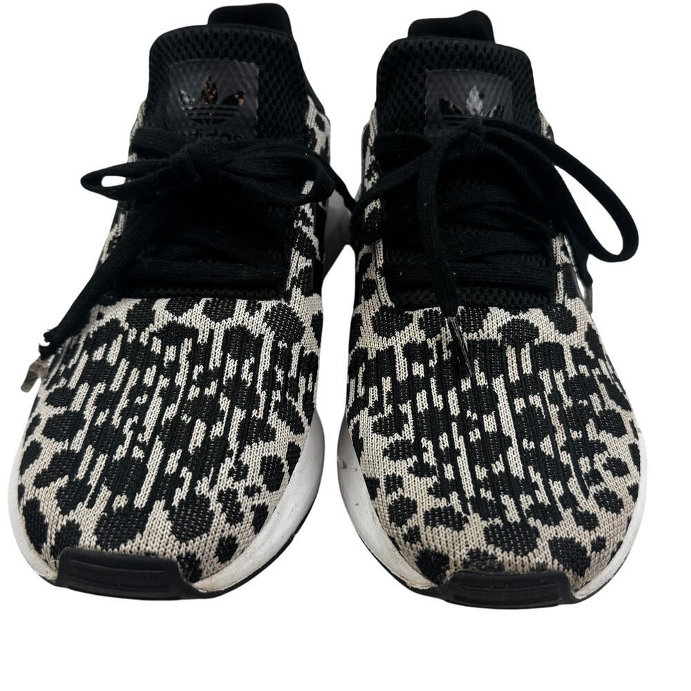 Adidas Spotted Leopard Print Swift Run Lightweight Sneakers Women's Size 8